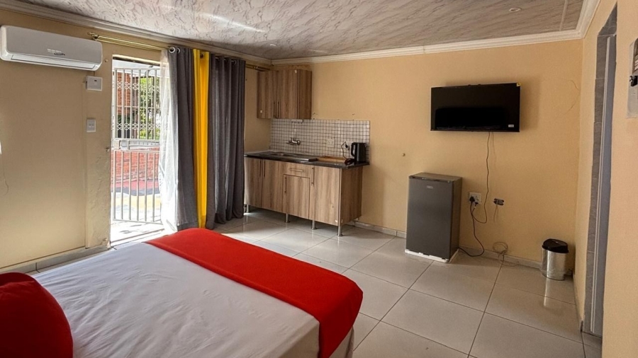 7 Bedroom Property for Sale in Mogwase Unit 4 North West